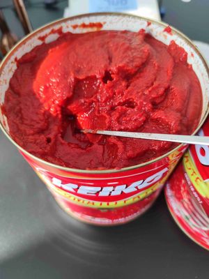 토마토 통조림 토마토 페이스트 주요 성분 토마토 상태 삼중 농축 보관 지침 서늘한 곳에 보관