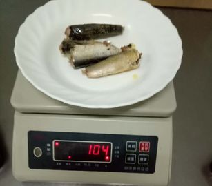 식물성 기름 부유한 각종 영양에 있는 125g 순중량 통조림으로 만들어진 정어리