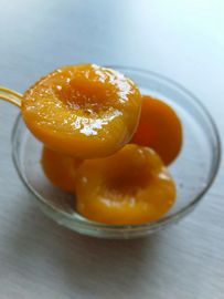 시럽 통조림, 목록으로 만들어지는 HACCP BRC에 있는 반 단것에 의하여 통조림으로 만들어지는 노란 복숭아