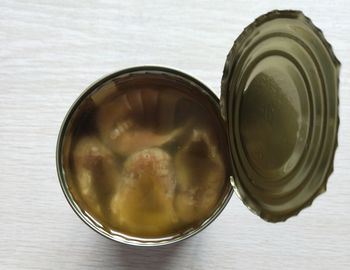 식물성 기름에 있는 가늠자를 가진 425g에 의하여 통조림으로 만들어지는 정어리 물고기
