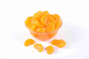 영양분이 있는 통조림으로 만들어진 만다린 오렌지 높은 섬유 내용은 심장병을 방지합니다