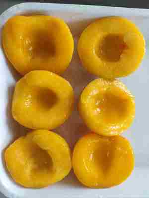 보존 된 노란 오리 가루 를 가득 채워라